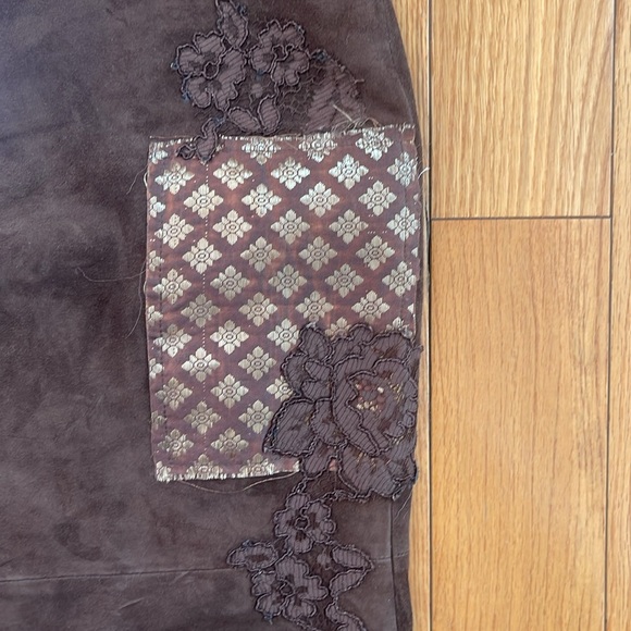 Yavari Suede Skirt by Nigel Preston - Picture 6 of 11